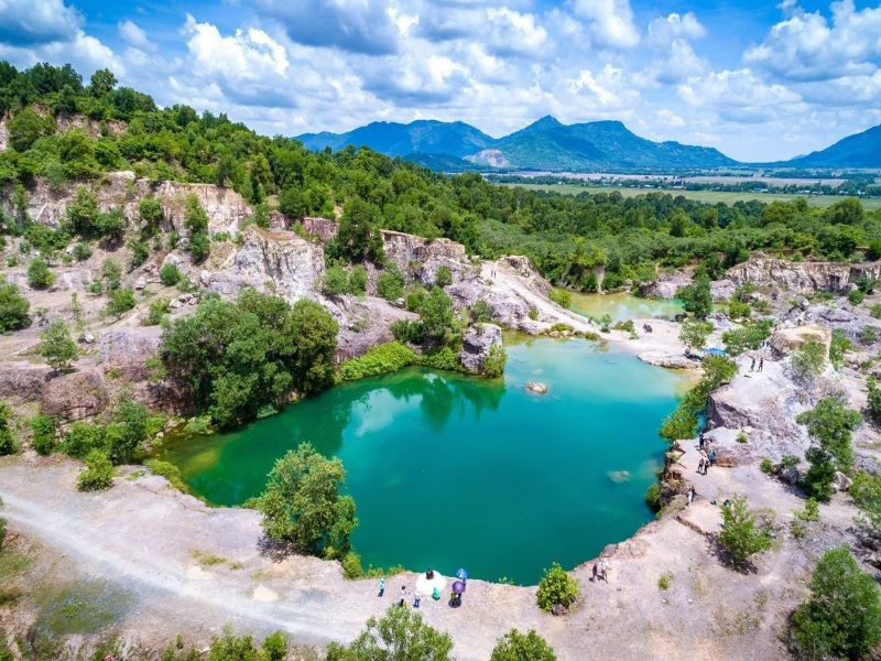 Chùa Tà Pạ - Ngôi chùa Khmer trên núi độc đáo ở An Giang