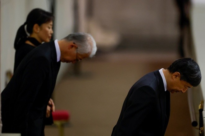 Vương quốc Anh tiễn biệt Nữ hoàng Anh Elizabeth II về nơi an nghỉ cuối cùng Hành trình cuối cùng của cố Nữ hoàng Anh Elizabeth II từ Balmoral đến London
