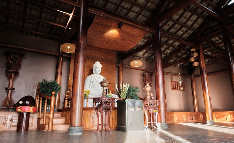 Kiến trúc độc đáo bên trong chùa Linh Quy Pháp Ấn (Ảnh: 