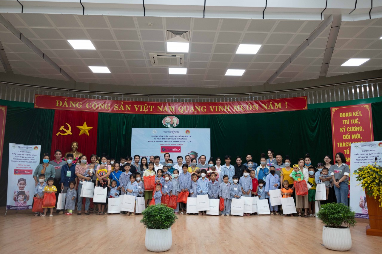 Operation Smile phối hợp phẫu thuật miễn phí cho 74 trẻ em bị tật hàm mặt tại Sơn La và các tỉnh thành lân cận