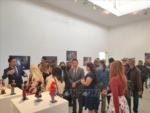 Quảng bá văn hóa, du lịch và triển lãm ảnh về Việt Nam tại Venezuela | Văn hóa | Vietnam+ (VietnamPlus)