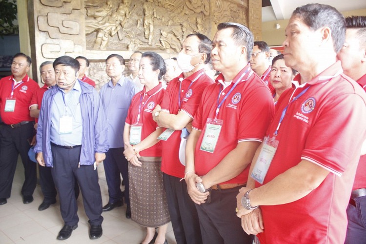 Liên hoan hữu nghị nhân dân Việt Nam – Lào lần thứ V: Quan tâm tới công tác an sinh và truyền thống lịch sử