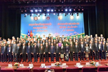 600 dai bieu tham gia khai mac lien hoan huu nghi nhan dan lao viet nam lan thu v
