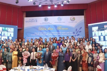 Phụ nữ Việt Nam - Lào - Campuchia hợp tác vì phát triển xanh và bền vững