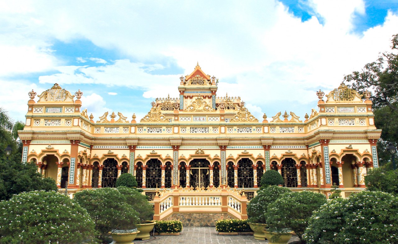 Chánh điện (Ảnh sưu tầm).
