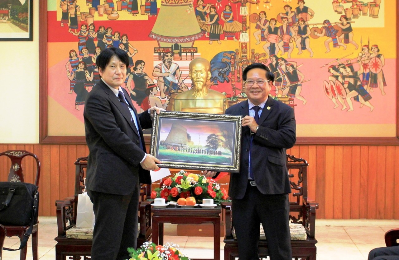Tạo mọi điều kiện thuận lợi cho đối tác Nhật Bản đến tìm hiểu và đầu tư tại Kon Tum