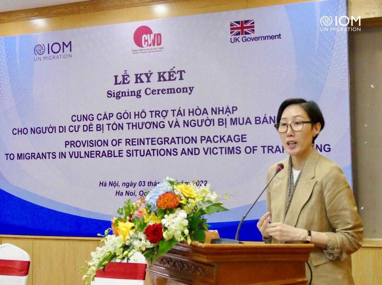Hỗ trợ tái hòa nhập cho người di cư dễ bị tổn thương và nạn nhân bị mua bán trở về tại Việt Nam