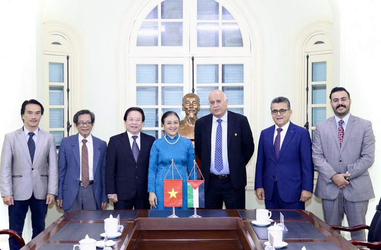 Chủ tịch VUFO tiếp xã giao Thường trực Ban Bí thư Đảng Phong trào Giải phóng Dân tộc Palestine