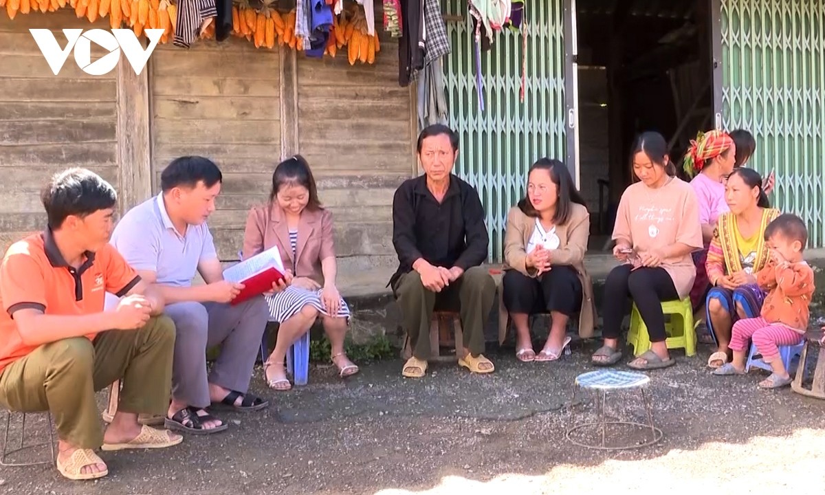Phụ nữ vùng cao Lai Châu vận động người dân nói không với nạn tảo hôn