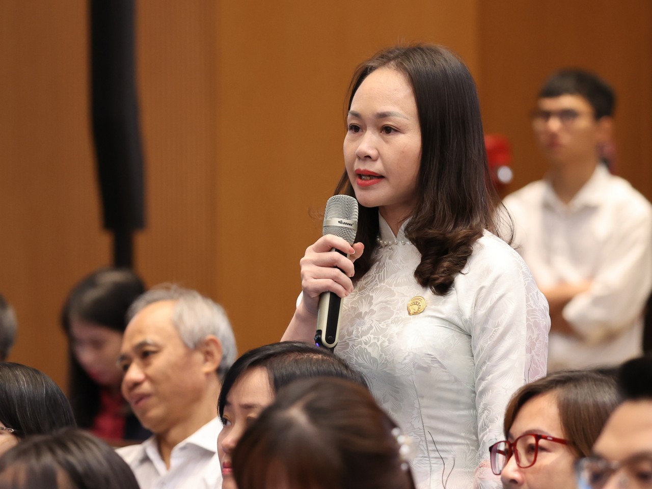 Thủ tướng: Nghiên cứu các chính sách đặc thù dành riêng cho phụ nữ