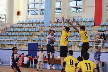 Liên hiệp Hữu nghị Khánh Hòa tổ chức giao lưu bóng chuyền sinh viên Việt Nam - Lào - Campuchia