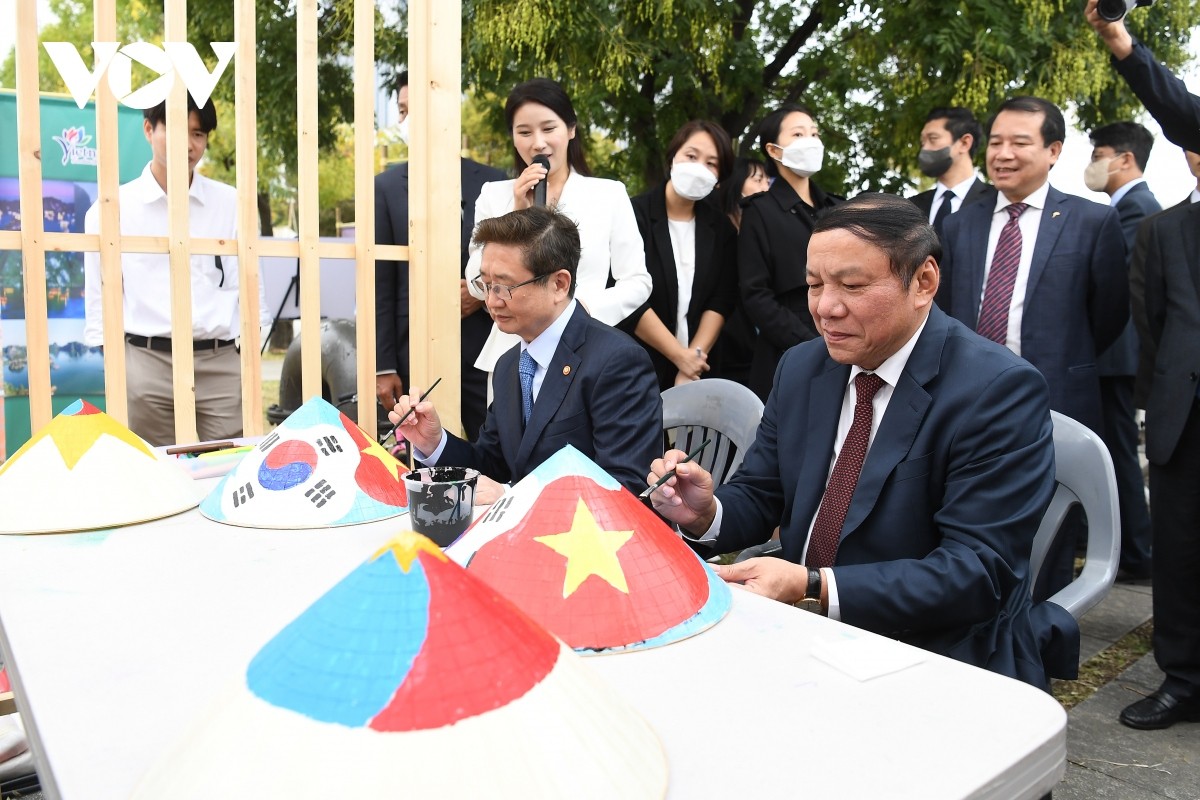 Hàn Quốc sẵn sàng hợp tác và giúp Việt Nam phát triển công nghiệp văn hóa
