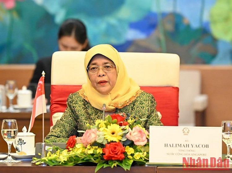 [Ảnh] Chủ tịch Quốc hội Vương Đình Huệ tiếp Tổng thống Cộng hòa Singapore Halimah Yacob
