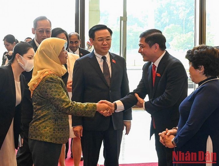 [Ảnh] Chủ tịch Quốc hội Vương Đình Huệ tiếp Tổng thống Cộng hòa Singapore Halimah Yacob