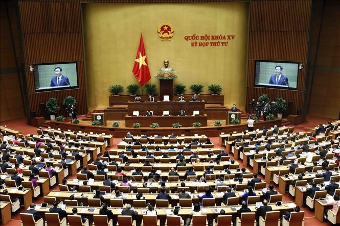 Thúc đẩy tăng trưởng, bảo đảm các cân đối lớn của nền kinh tế
