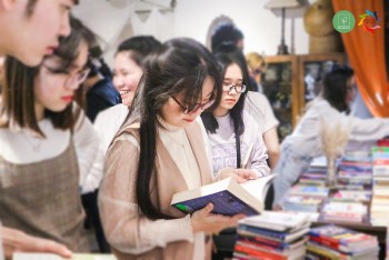 bai 2 huong ve dat me