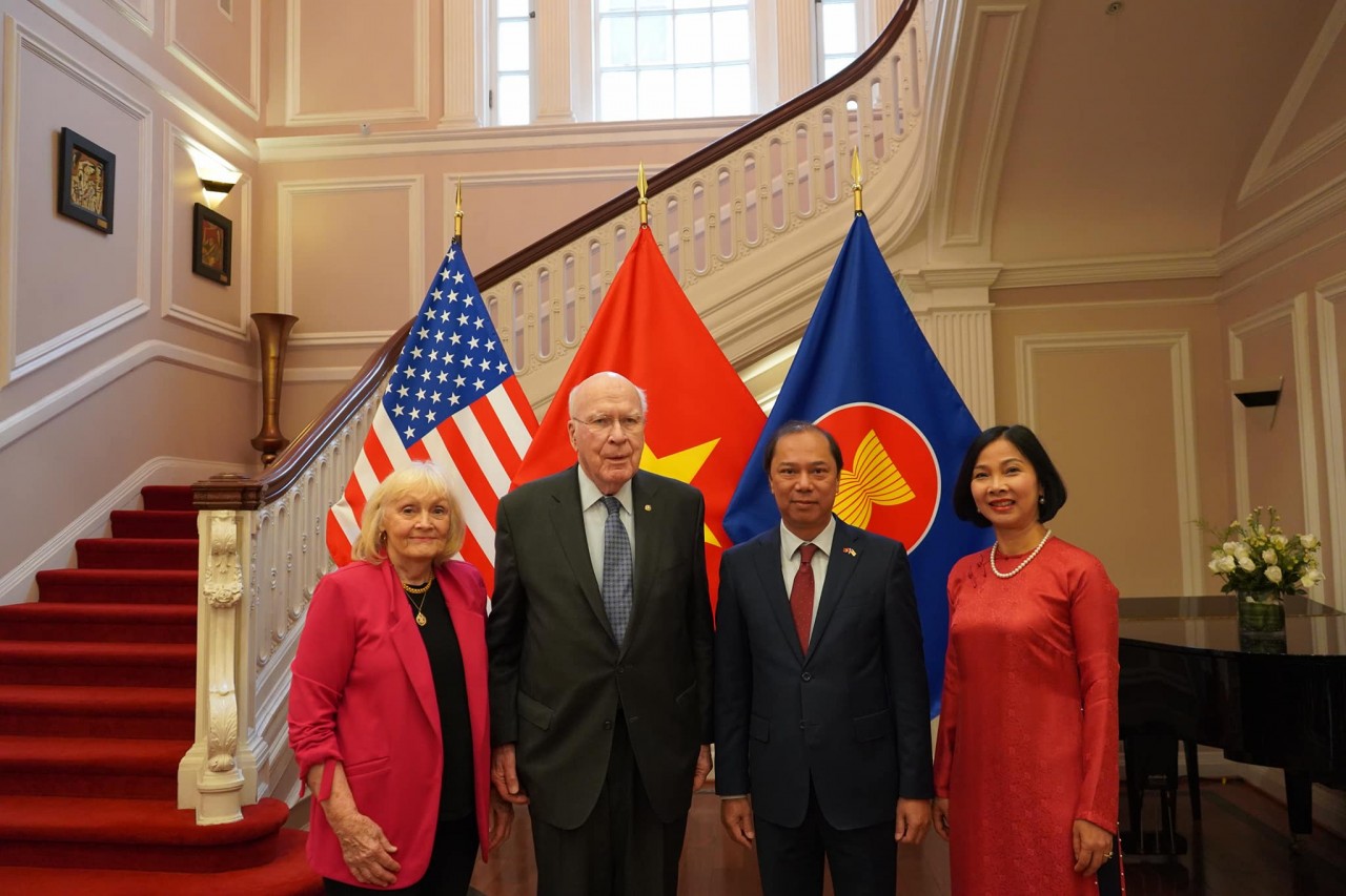 Thượng nghị sỹ Mỹ mong muốn tăng cường giao lưu thế hệ trẻ Việt-Mỹ | Xã hội | Vietnam+ (VietnamPlus)