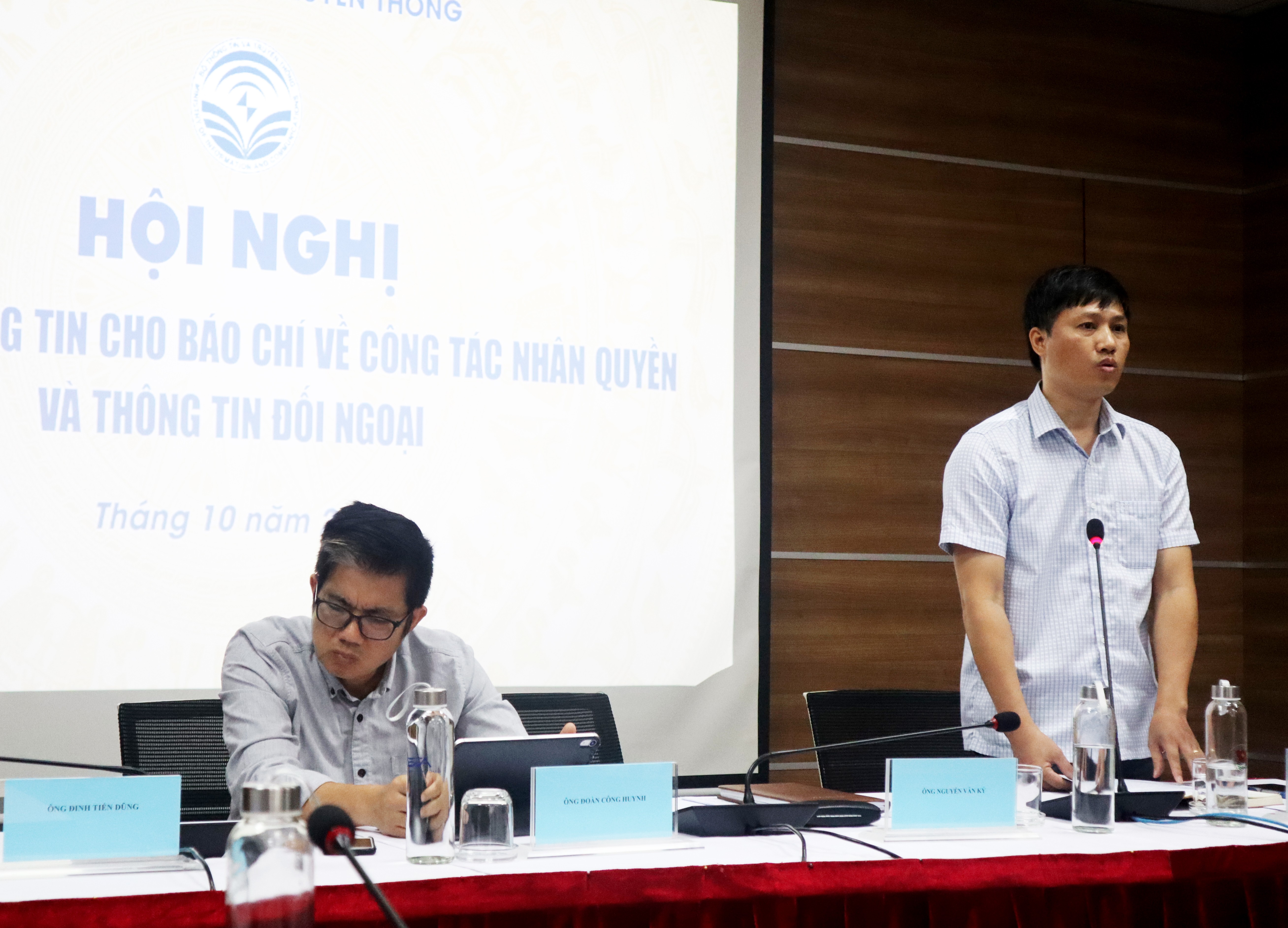 Tình nguyện xin ra khỏi danh sách hộ nghèo