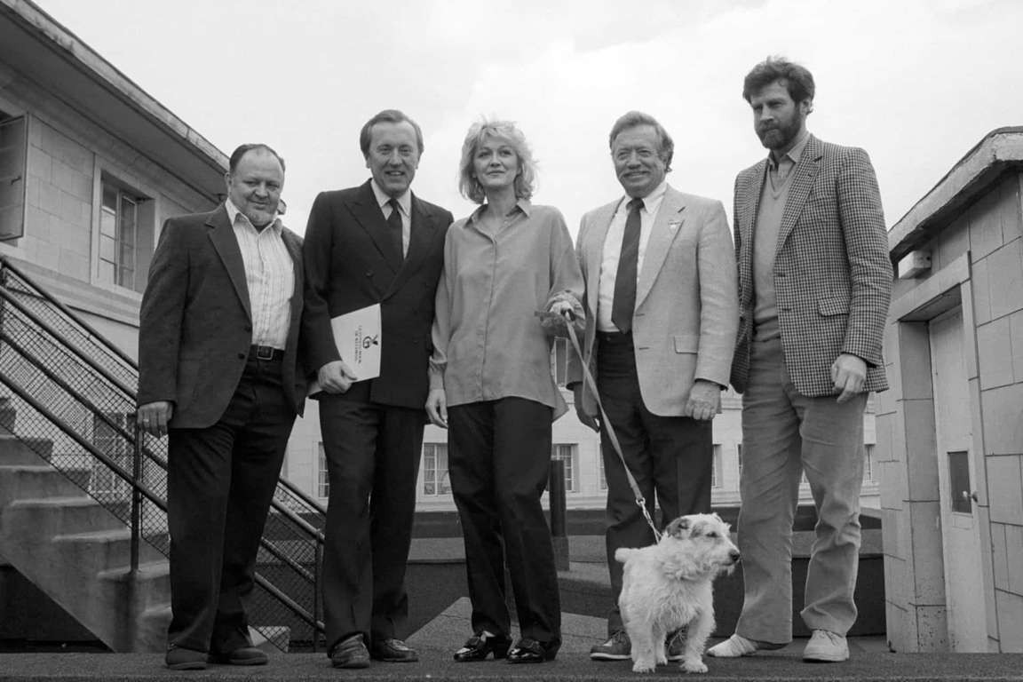 Nữ tiếp viên Vesna Vulovic (giữa) (Ảnh: PA Images via Getty Images)