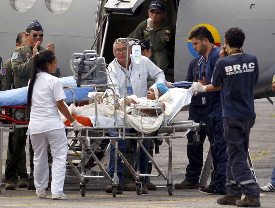 Cô Maria Nelly Murillo được cấp cứu kịp thời (Ảnh: Reuters)