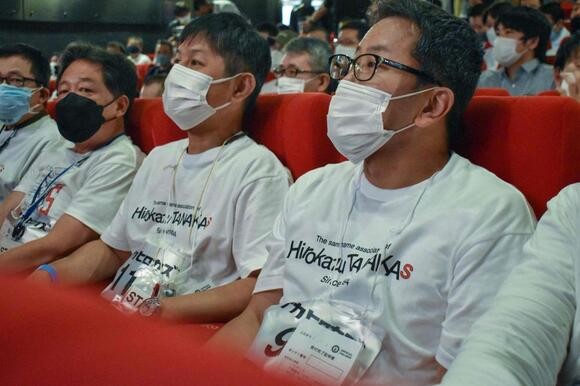 Những người này đều mang họ và tên Hirokazu Tanaka - (Ảnh: Tomohiro Osaki/AFP/Getty Images)
