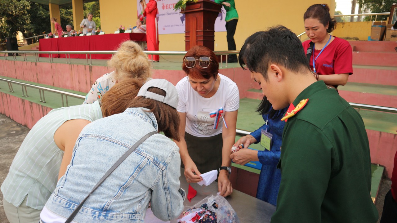 Hơn 1.000 học sinh, sinh viên tham gia Festival văn hóa 