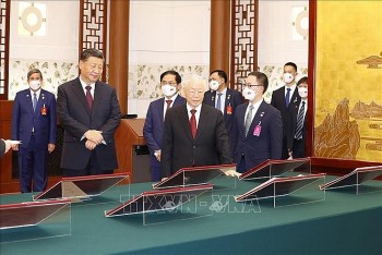 Việt Nam - Trung Quốc ký kết 13 văn kiện hợp tác trong chuyến thăm của Tổng Bí thư