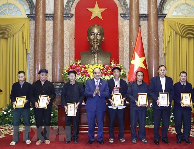 Phát huy vai trò của người có uy tín trong đồng bào dân tộc thiểu số | Chính trị | Vietnam+ (VietnamPlus)