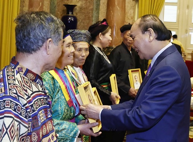 Phát huy vai trò của người có uy tín trong đồng bào dân tộc thiểu số | Chính trị | Vietnam+ (VietnamPlus)