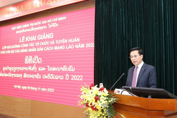 Khai giảng 02 lớp bồi dưỡng cho cán bộ lãnh đạo, quản lý của Lào