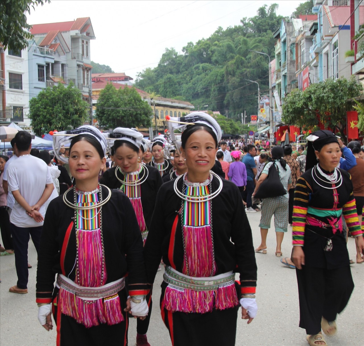 Sắc màu chợ phiên Bảo Lạc