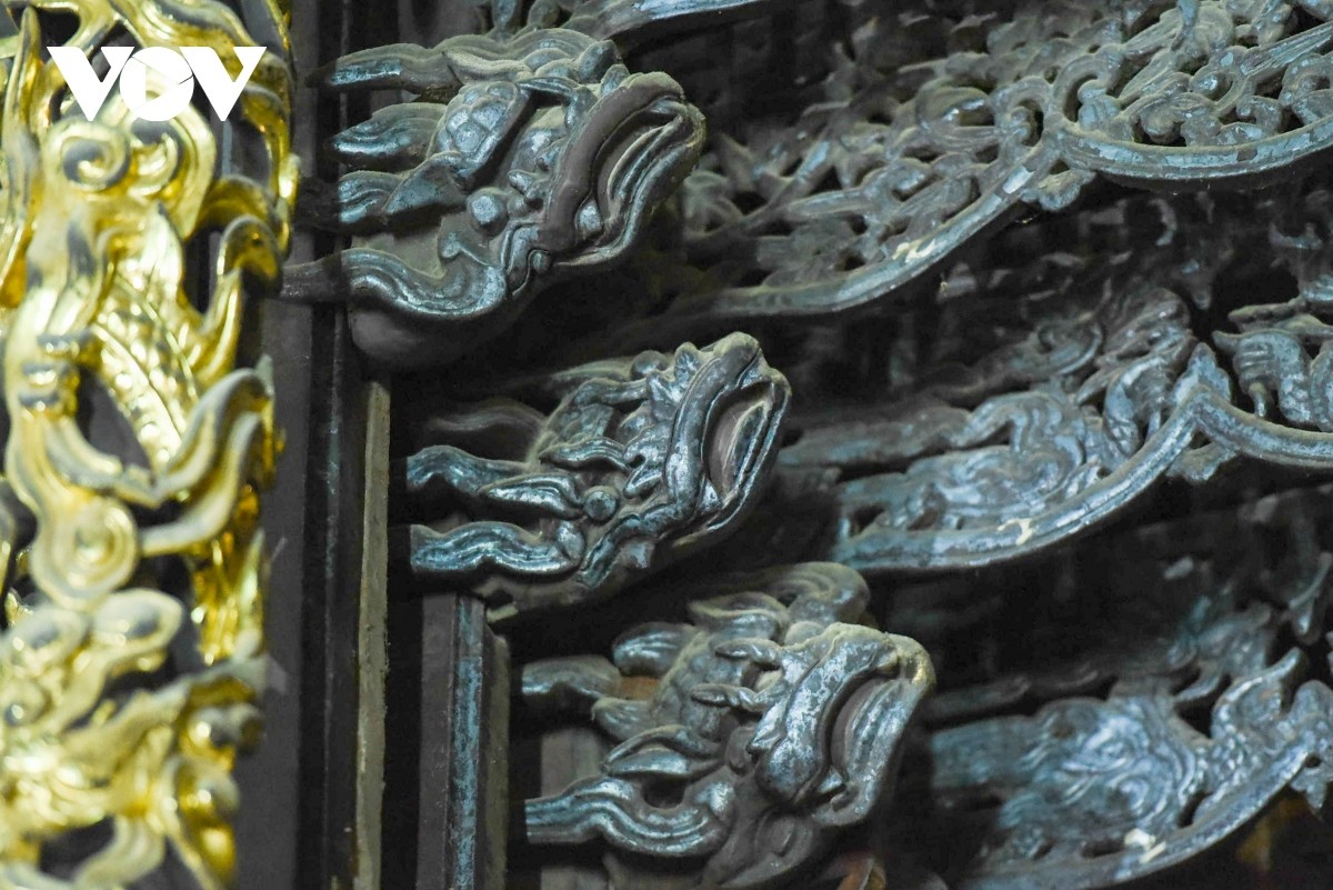 Độc đáo bức cửa võng đình Thổ Hà - báu vật bên bờ sông Cầu, Bắc Giang Độc đáo bức cửa võng đình Thổ Hà - báu vật bên bờ sông Cầu, Bắc Giang