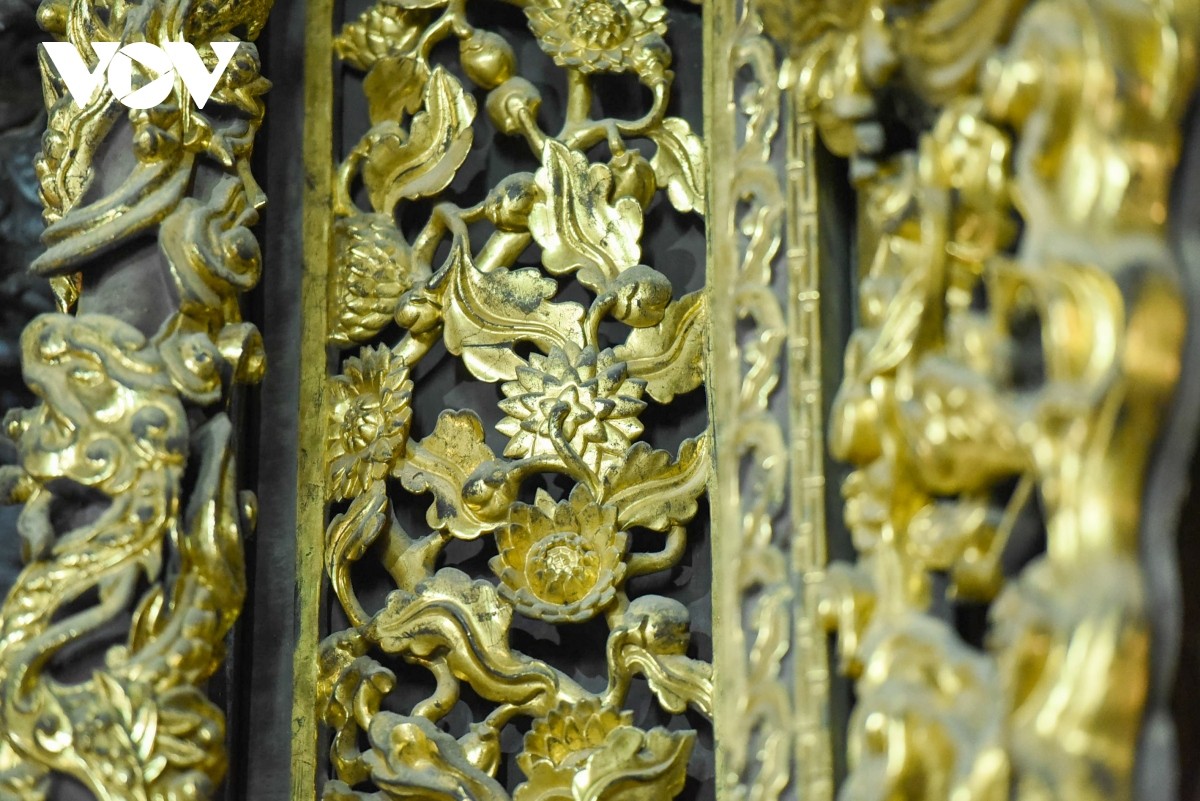 Độc đáo bức cửa võng đình Thổ Hà - báu vật bên bờ sông Cầu, Bắc Giang Độc đáo bức cửa võng đình Thổ Hà - báu vật bên bờ sông Cầu, Bắc Giang