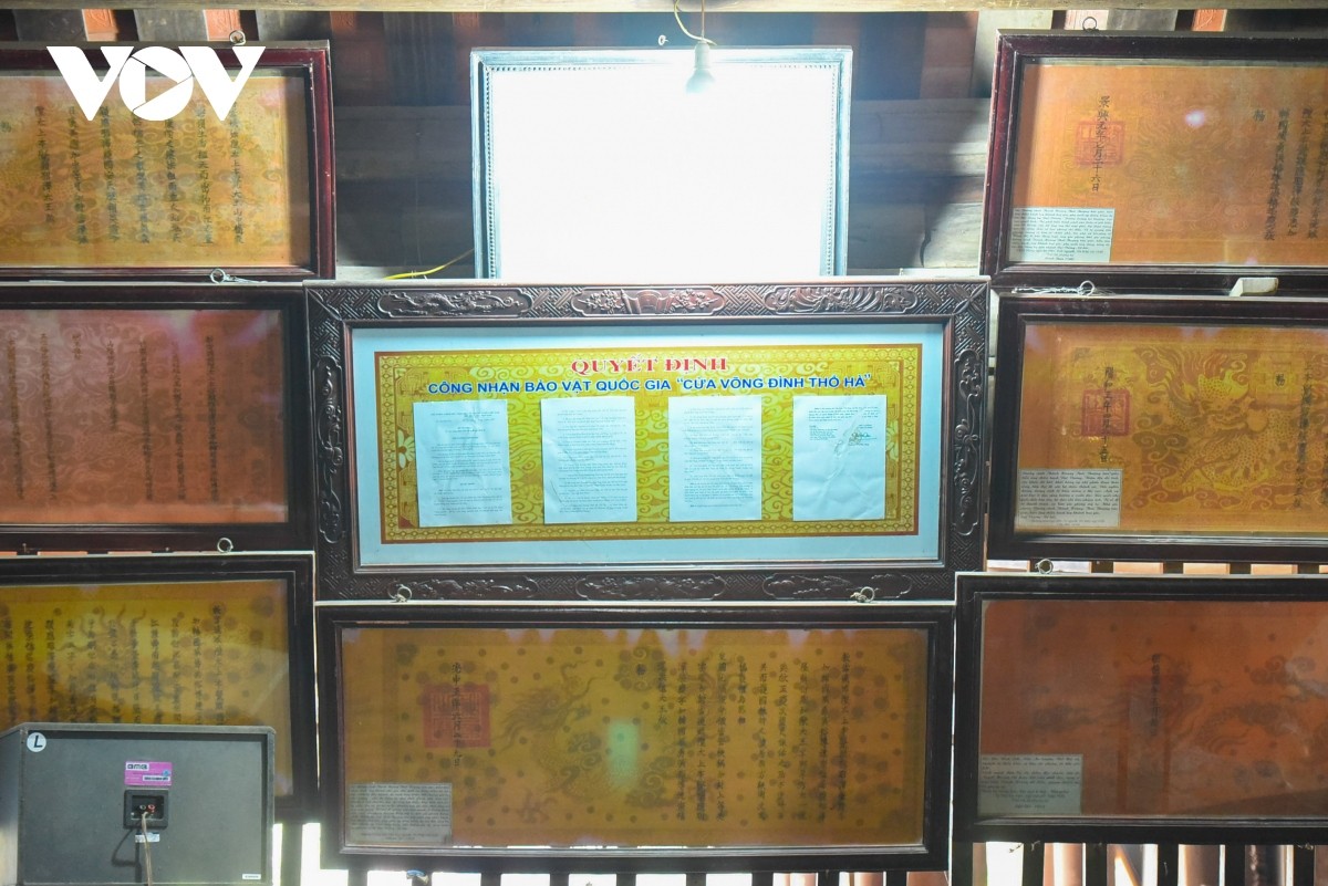 Độc đáo bức cửa võng đình Thổ Hà - báu vật bên bờ sông Cầu, Bắc Giang Độc đáo bức cửa võng đình Thổ Hà - báu vật bên bờ sông Cầu, Bắc Giang