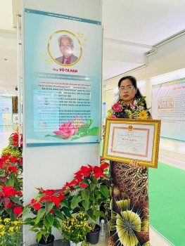 Hai kiều bào Mỹ được vinh danh 