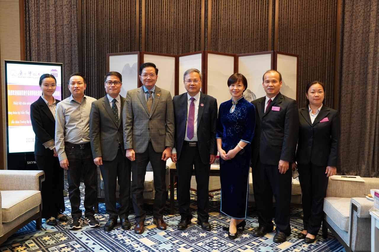 Tăng cường hợp tác và giao lưu giáo dục giữa Việt Nam với Trường Đại học Sư phạm Quảng Tây  (Trung Quốc)