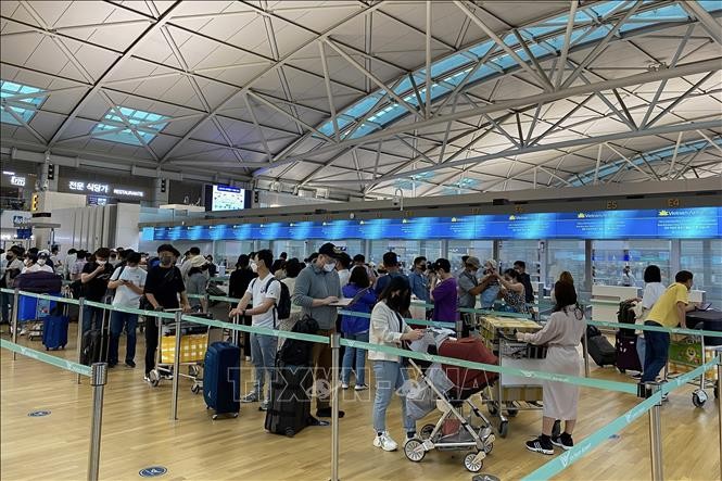 Bộ Tự pháp Hàn Quốc đã ra thông báo thực hiện chính sách ân hạn đối với người nước ngoài cư trú bất hợp pháp tại Hàn Quốc tự nguyện về nước 