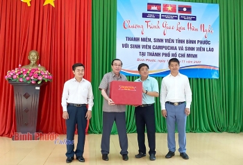 Giao lưu hữu nghị giữa thanh niên, sinh viên tỉnh Bình Phước với sinh viên Campuchia và Lào
