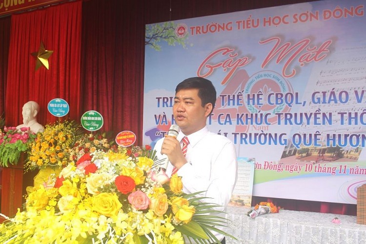Trường Tiểu học Sơn Đông tri ân các thế hệ nhà giáo và ra mắt ca khúc truyền thống