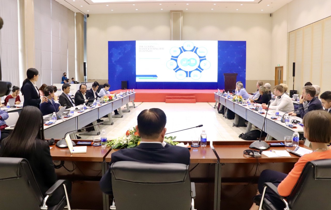 Doanh nghiệp Anh tìm hiểu môi trường đầu tư tại tỉnh Bình Dương