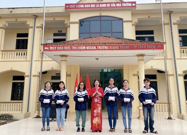Trường THCS Nguyệt Đức chú trọng nâng cao chất lượng giáo dục