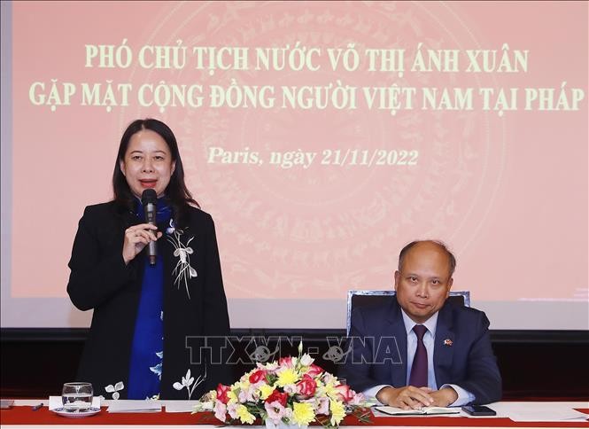 Phó Chủ tịch nước Võ Thị Ánh Xuân gặp gỡ cộng đồng người Việt tại Pháp