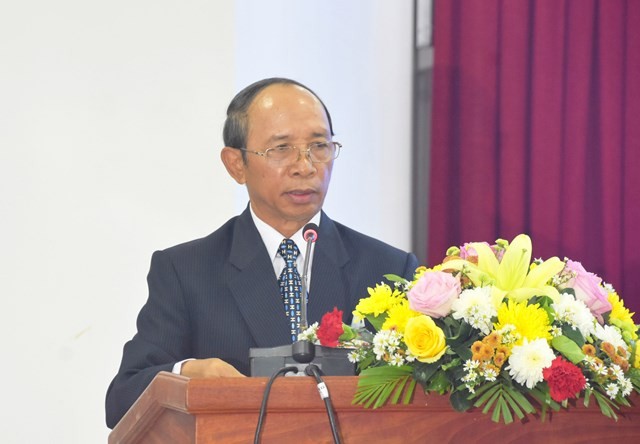 Xây dựng đường biên giới Việt Nam - Lào thắm tình hữu nghị, anh em