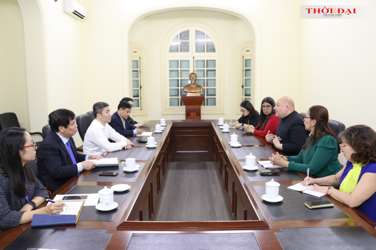 Quanh cảnh buổi tiếp (Ảnh: Thu Hà).