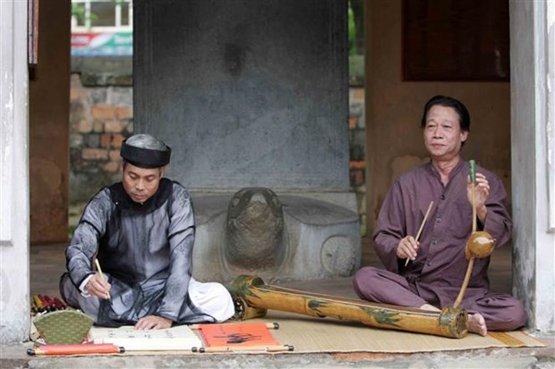 Tỉnh Ninh Bình góp phần đưa hát Xẩm đến gần hơn với thế hệ trẻ | Âm nhạc | Vietnam+ (VietnamPlus)