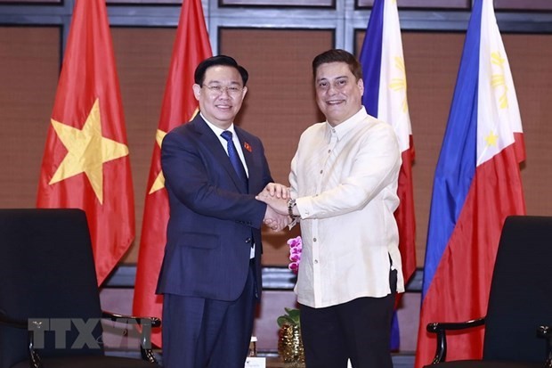 Thúc đẩy quan hệ hợp tác với Campuchia, Philippines