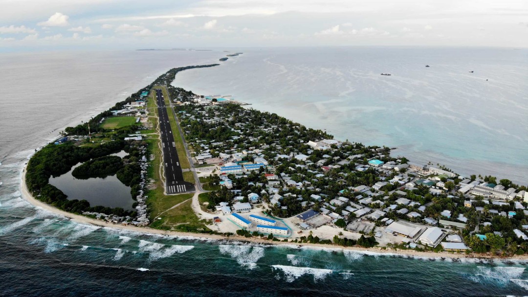 Thủ đô của Tuvalu là Funafuti. Đây là một đảo san hô nhỏ có trang bị sân bay làm điểm đến hàng không duy nhất trên đảo. Điểm cao nhất của đảo chỉ cao 4.572 met so với mực nước biển. Có khoảng 1/3 dân số sống ở thủ đô Funafuti.
