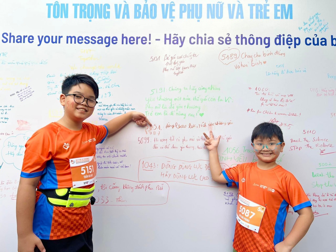 Hơn 400 người tham gia giải chạy truyền thông điệp nói 