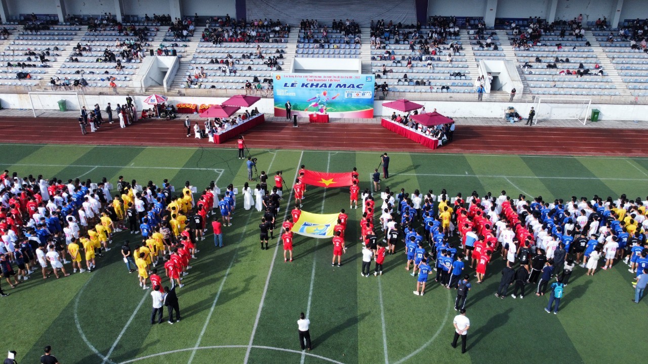 Khai mạc giải bóng đá học sinh THPT Hà Nội - An ninh Thủ đô lần thứ XXI - 2022 Cúp Number 1 Active và sức nóng trận đầu tiên