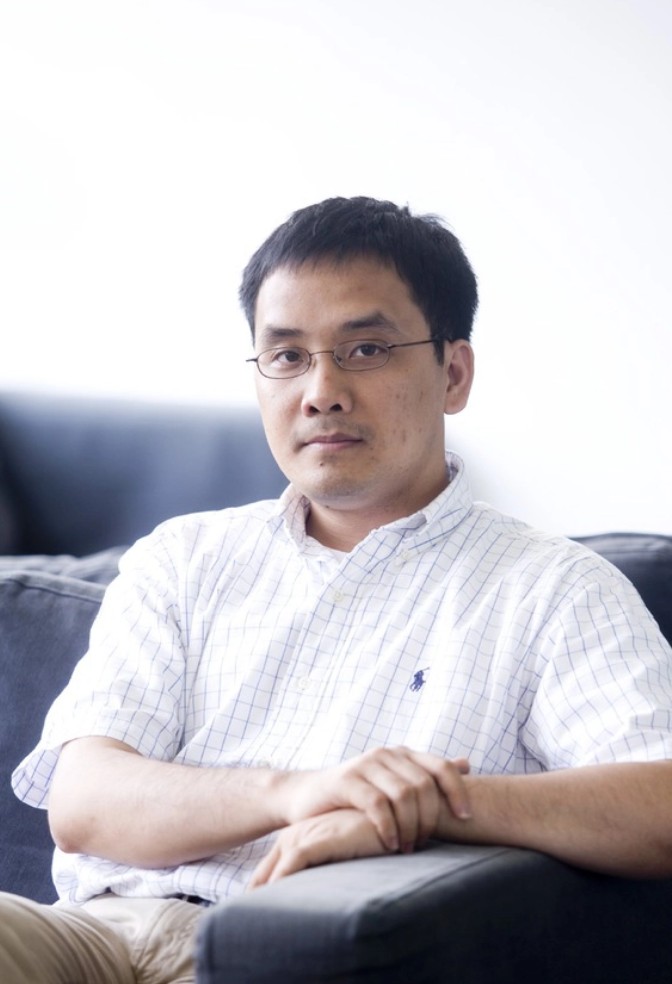 Cựu sinh viên Ngoại thương trở thành Giáo sư đại học Top 2 thế giới